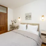 Marivi - Luxury Above The Znjan