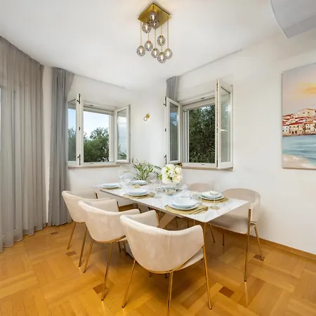Apartment Marivi - Luxury Above The Znjan Split