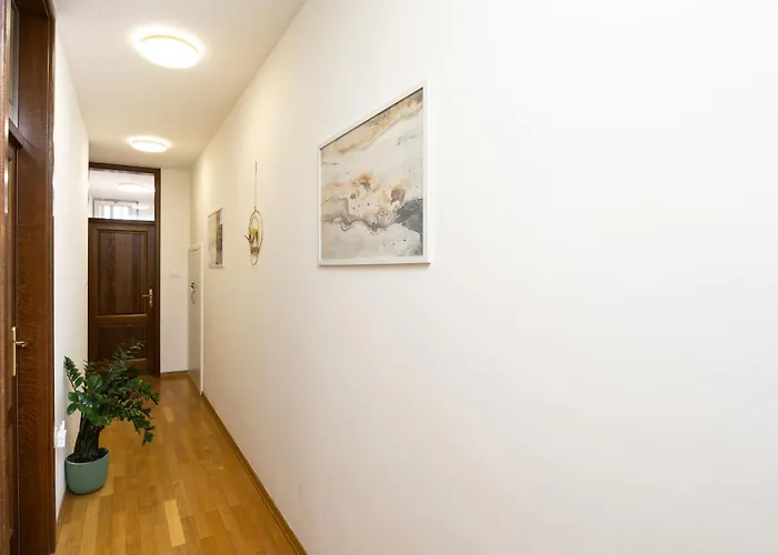 Marivi - Luxury Above The Znjan 公寓